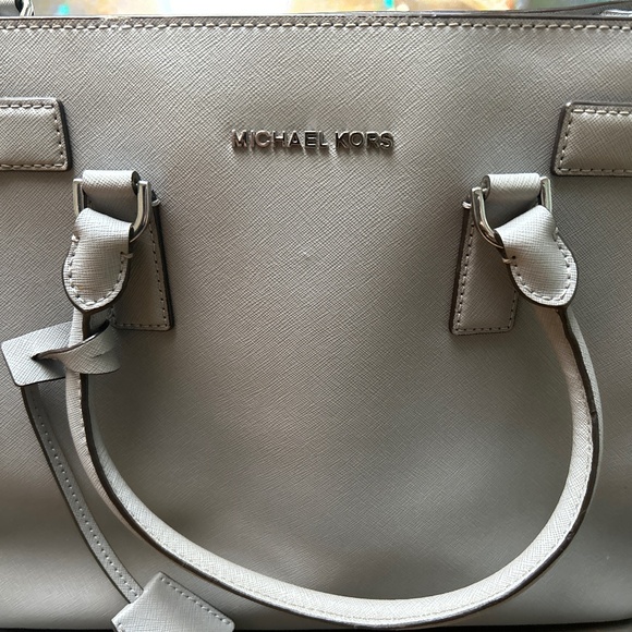 Michael Kors Tote - Picture 1 of 6